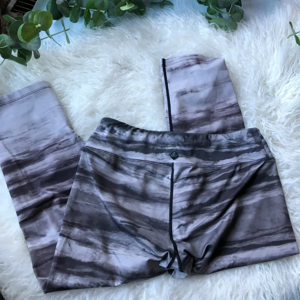 REI Prana Roxanne Marble Leggings Medium Tie Dye Marbleized Tight Crop Capri - Picture 4 of 5